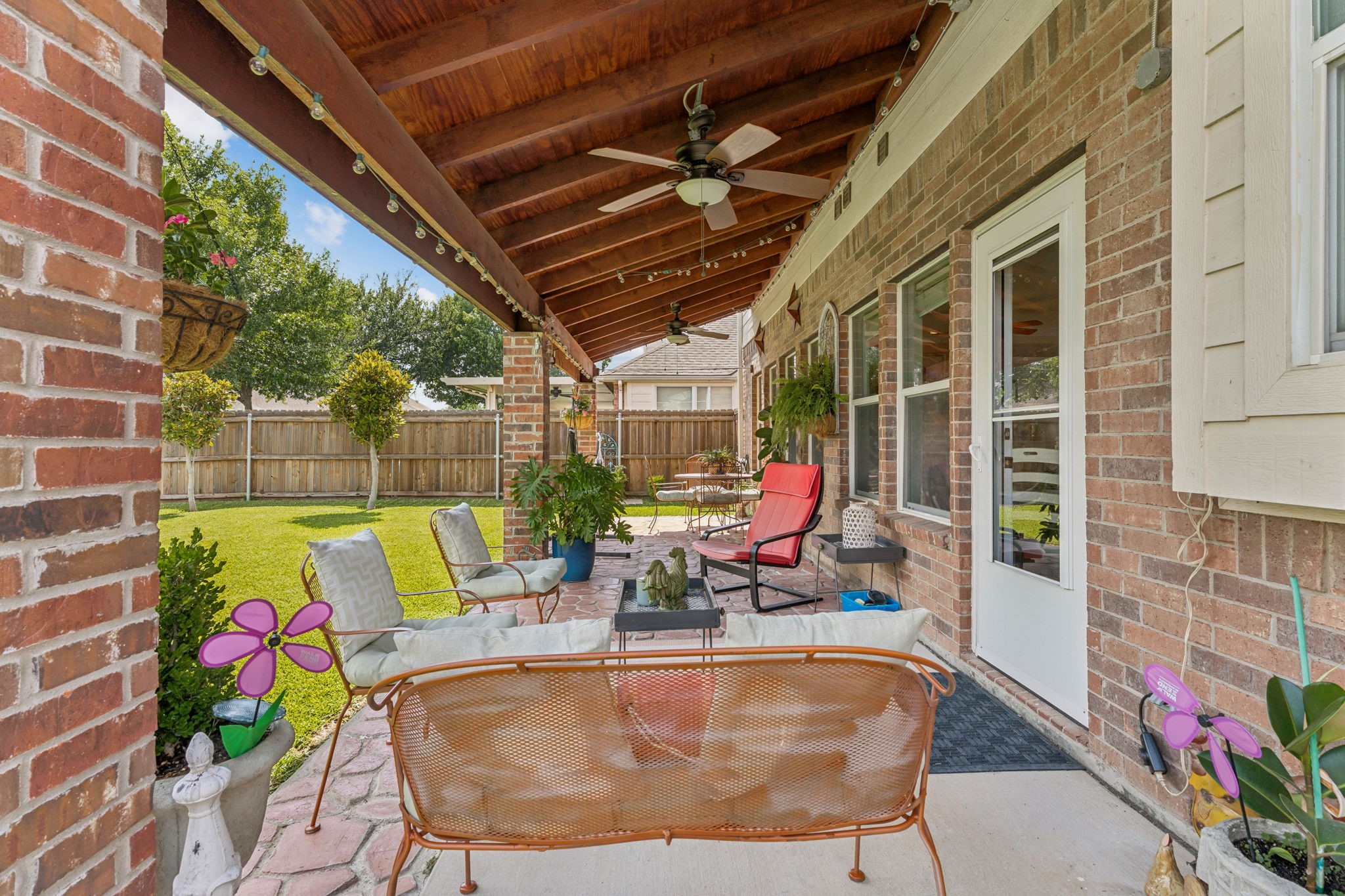 5801 Meadowglen Drive Denton TX 76226