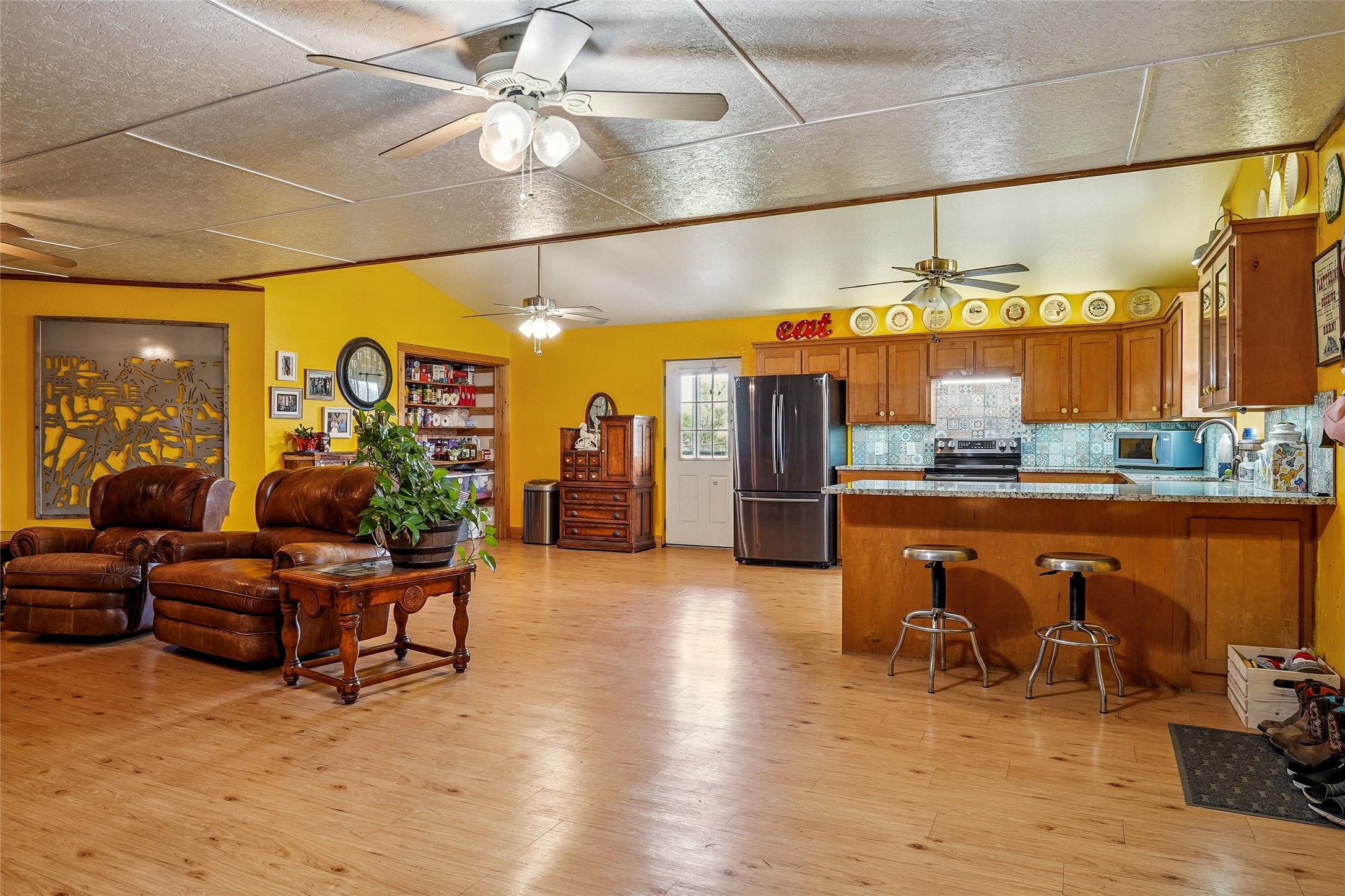 1406 N Johnson Loop Montague TX 76251