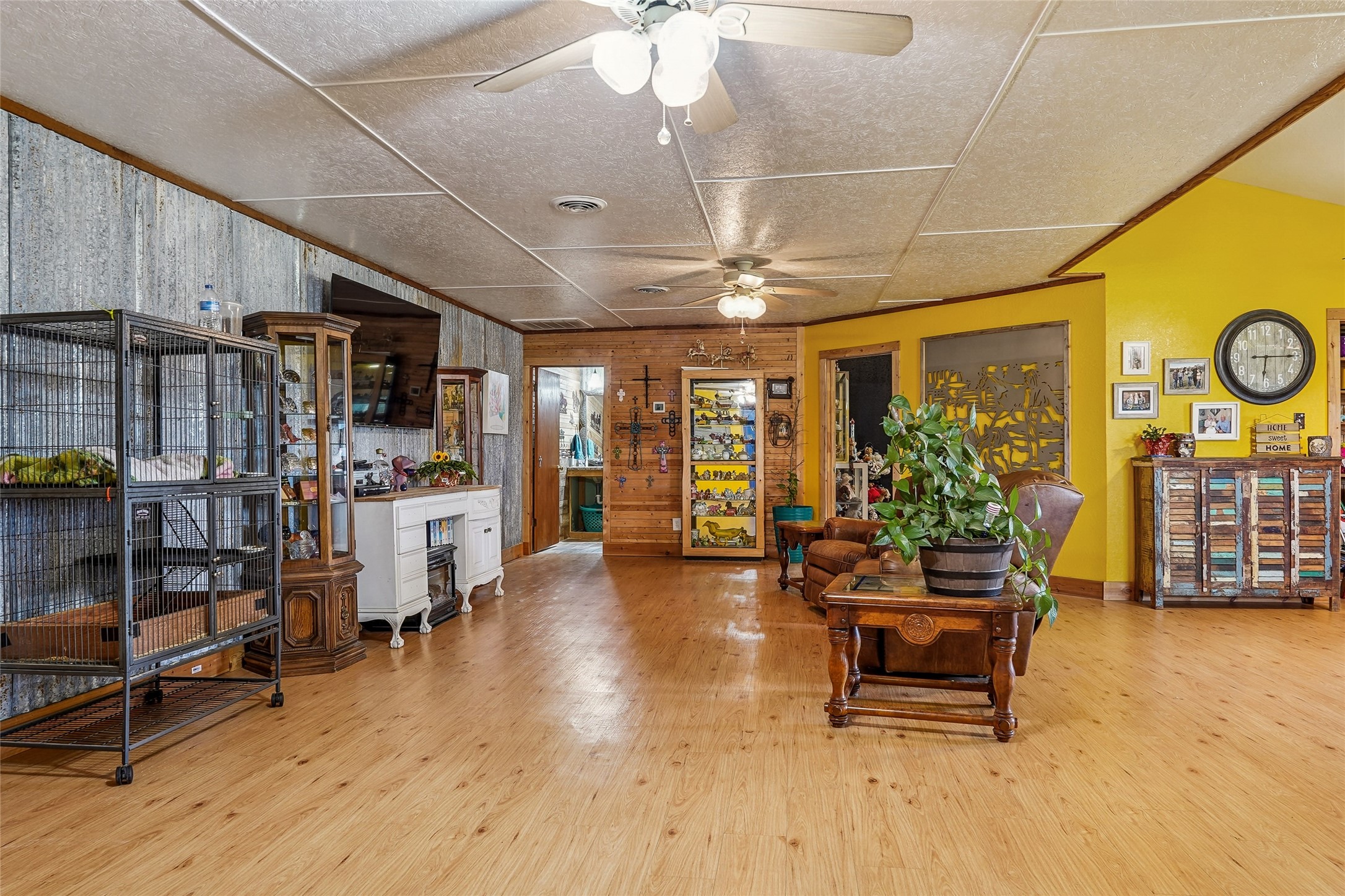 1406 N Johnson Loop Montague TX 76251