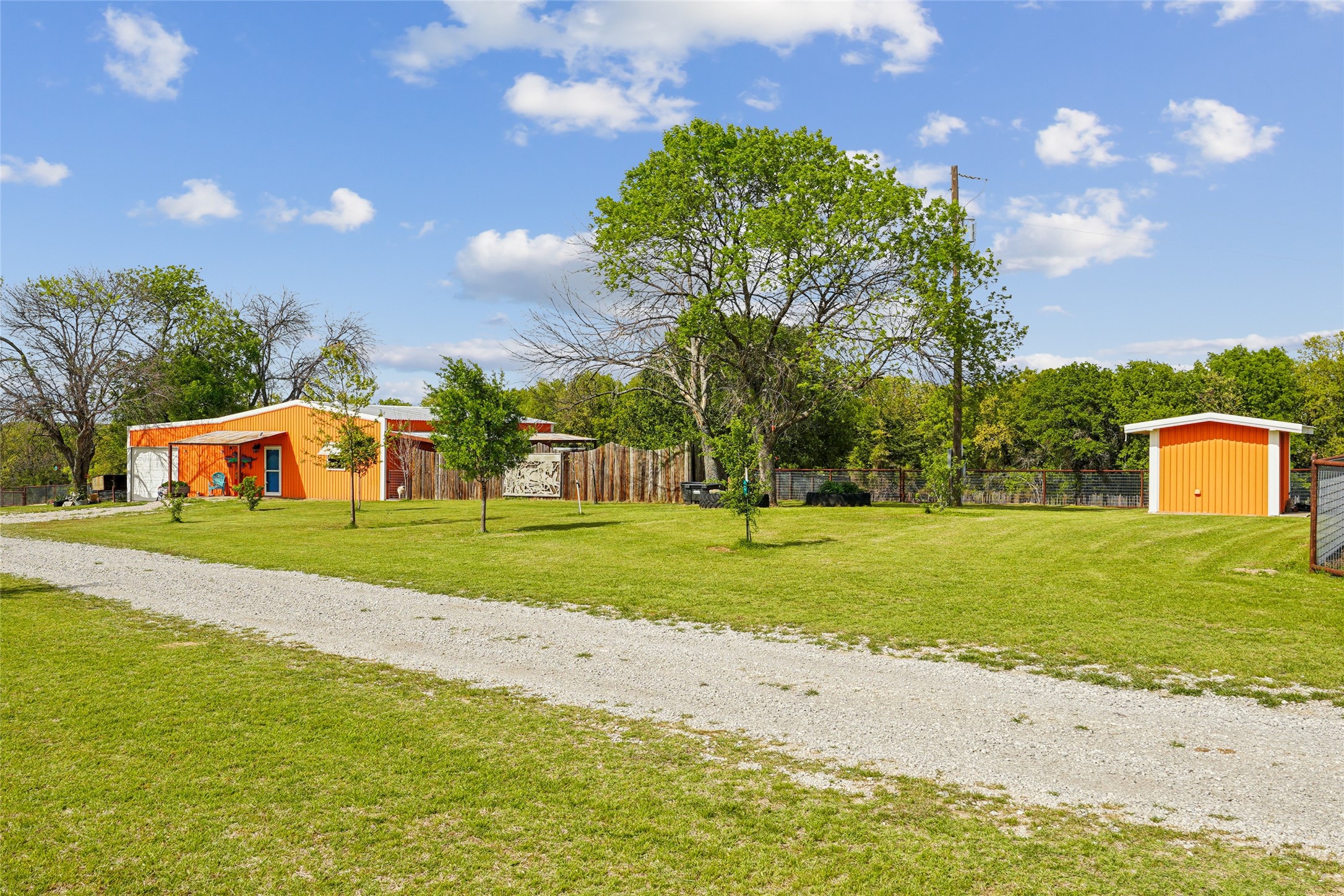 1406 N Johnson Loop Montague TX 76251
