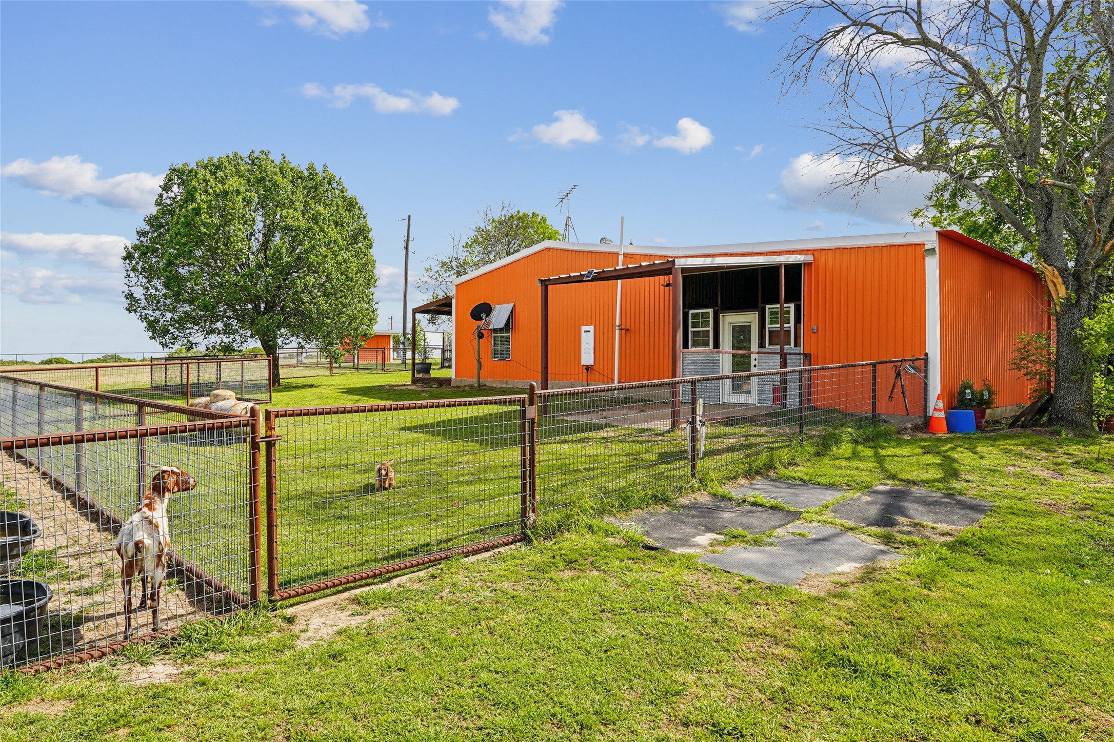 1406 N Johnson Loop Montague TX 76251