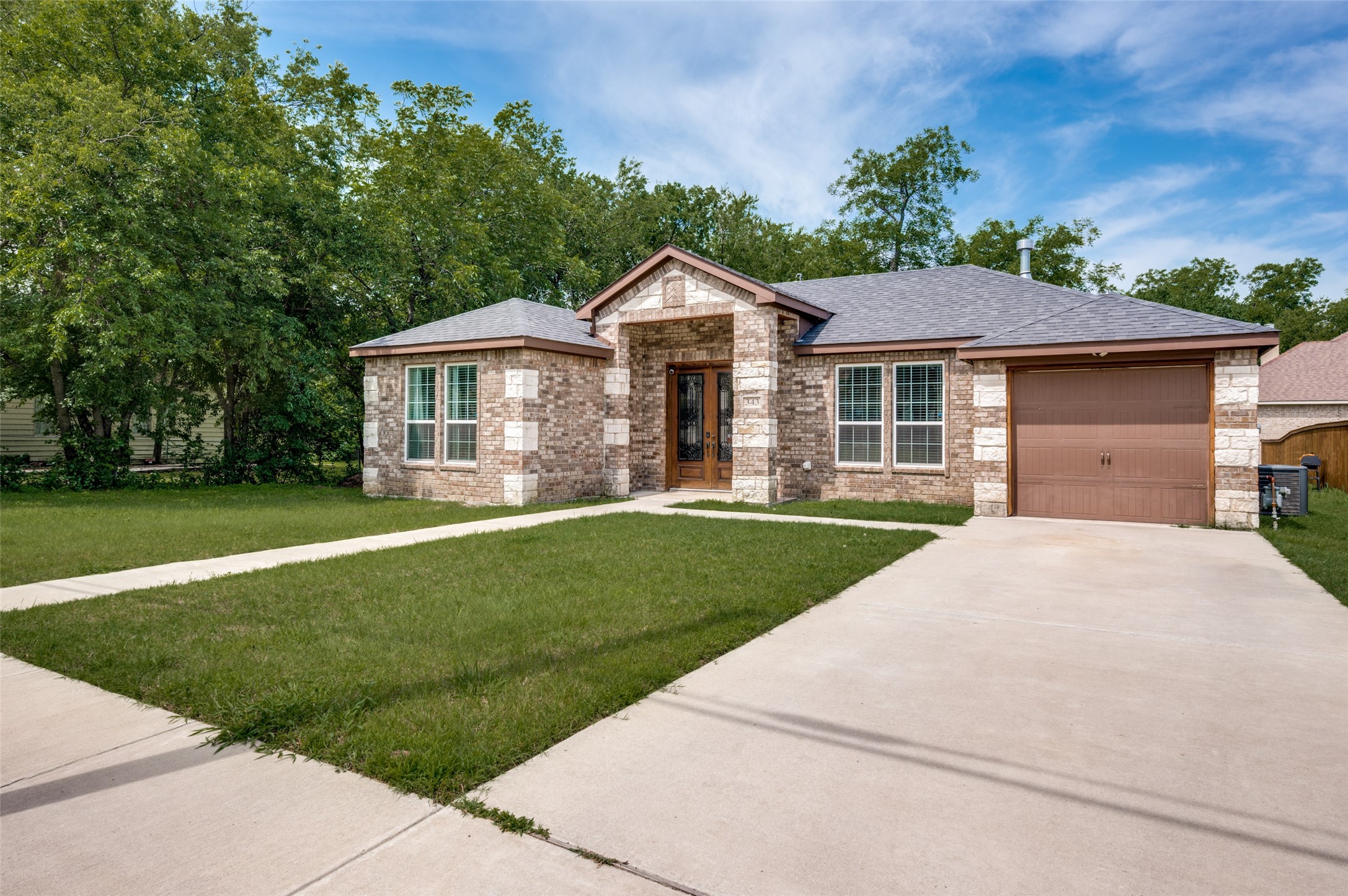 343 N Morris Street Gainesville TX 76240