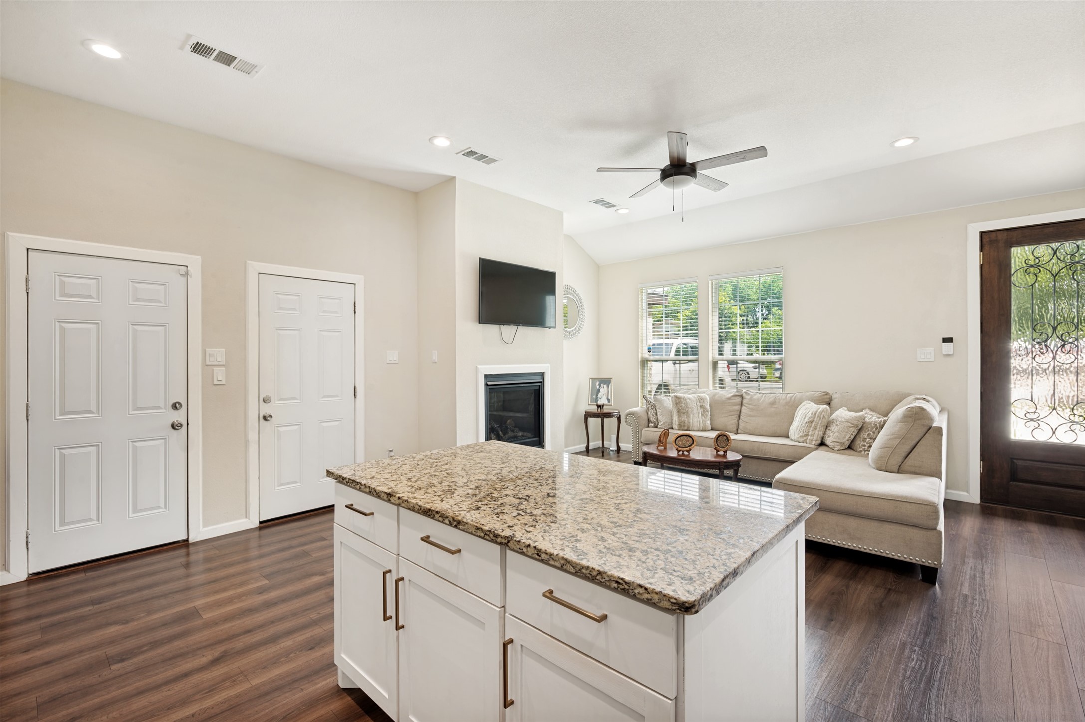 343 N Morris Street Gainesville TX 76240