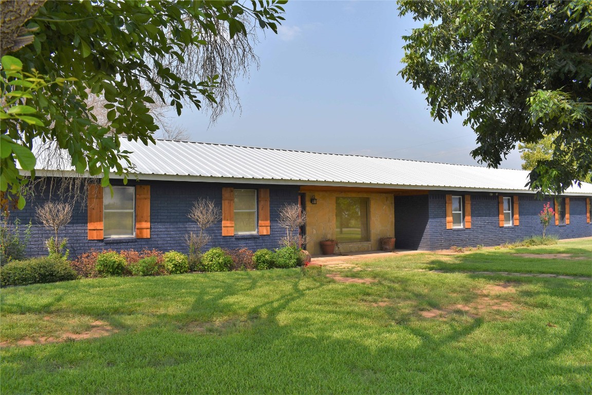 52 County Road 303 Brady TX 76825