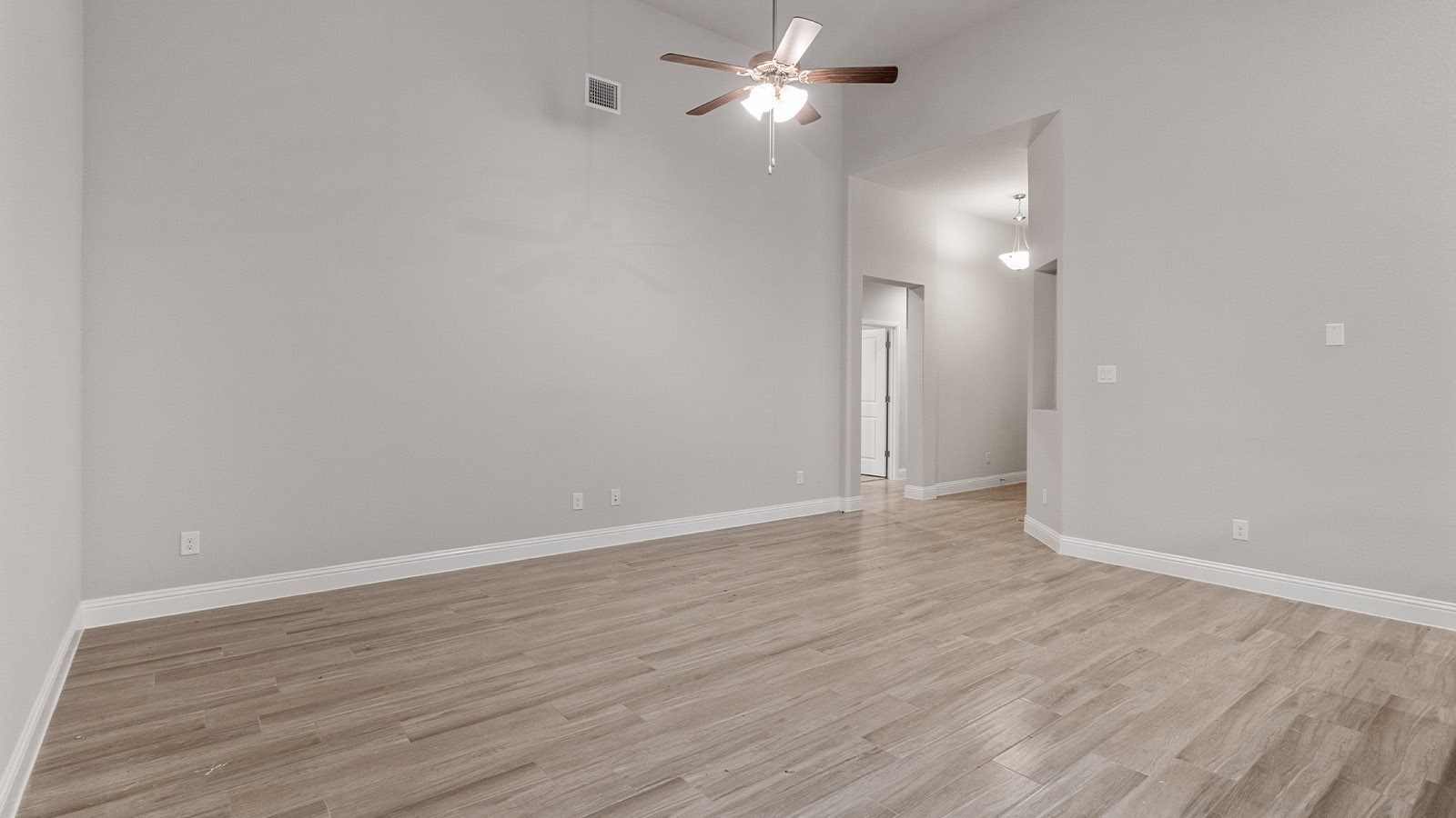 11229 Treehouse Trail Justin TX 76247
