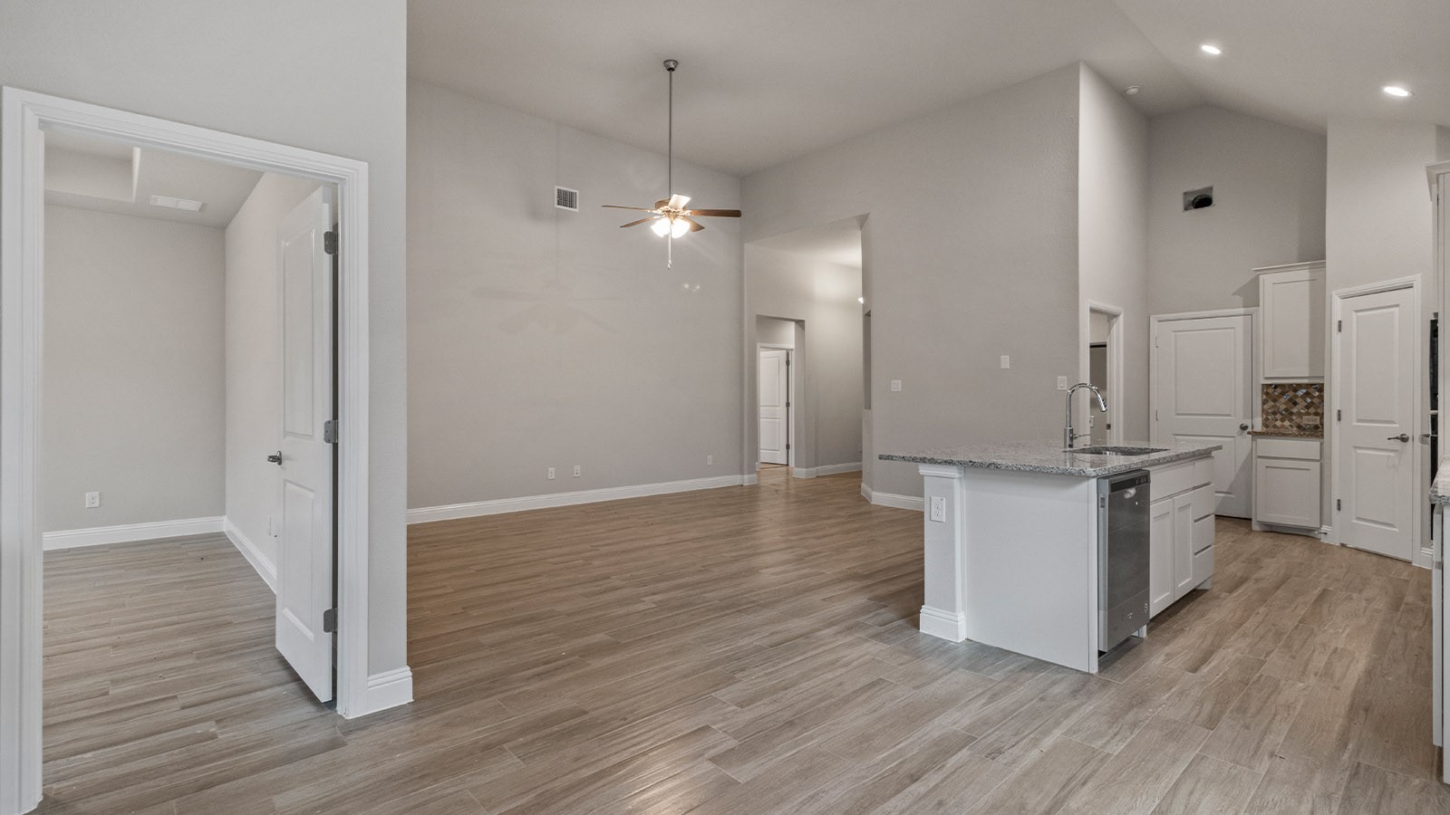11229 Treehouse Trail Justin TX 76247