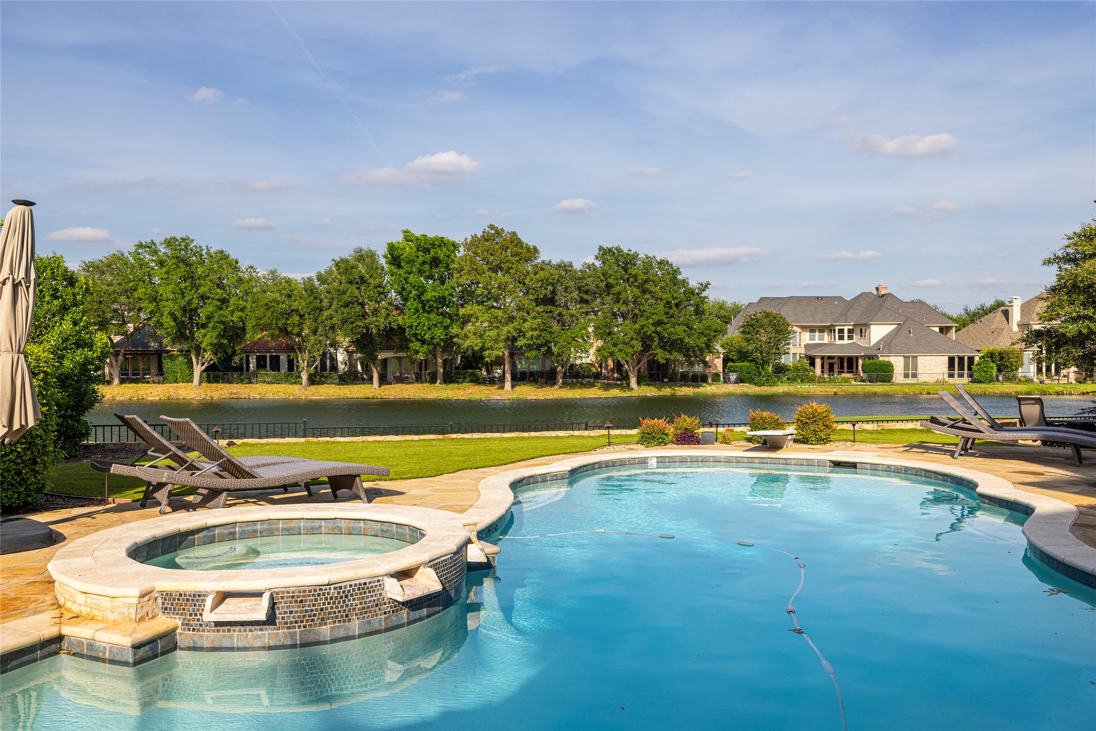 2816 Amesbury Drive Plano TX 75093