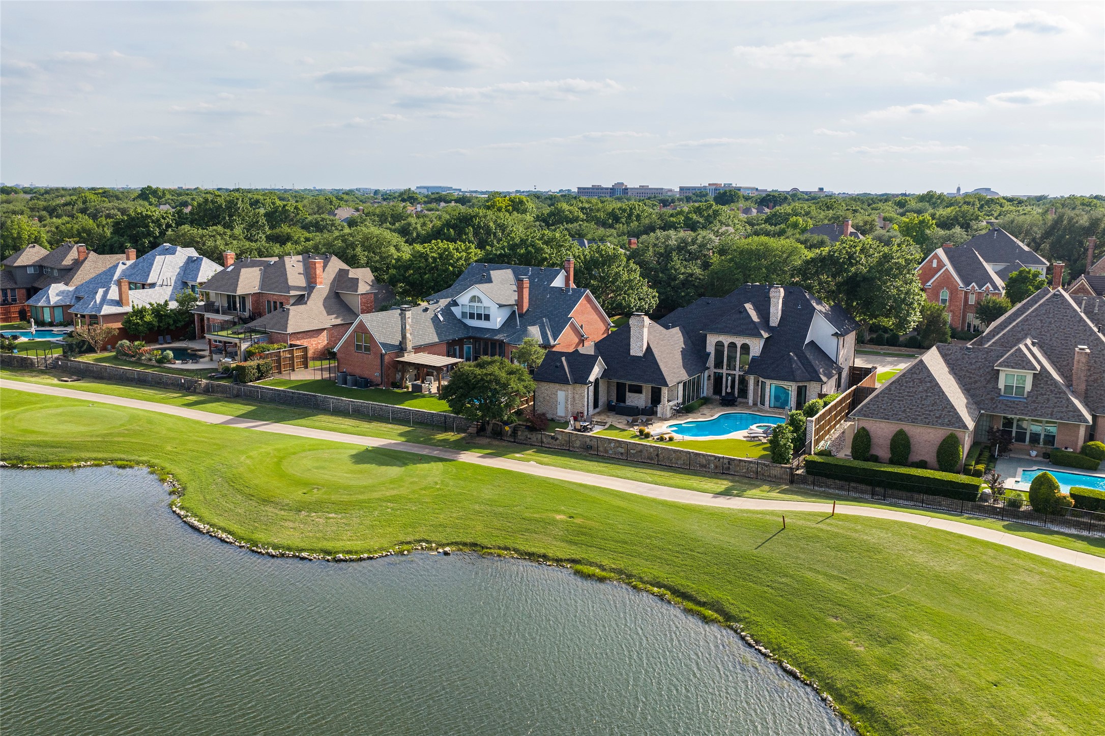 2816 Amesbury Drive Plano TX 75093