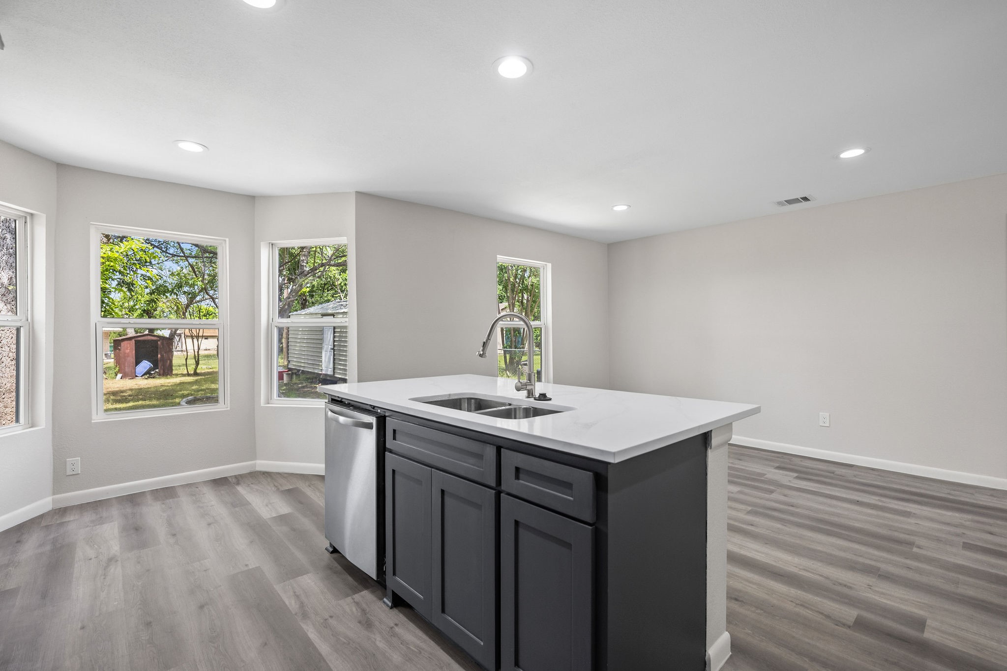 5512 Korth Street Sansom Park TX 76114