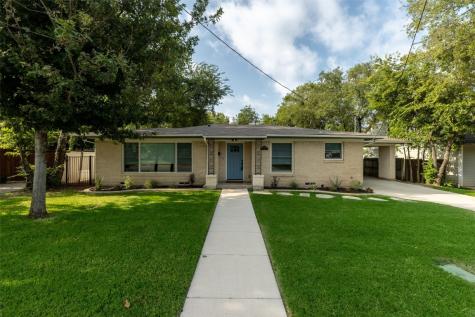 309 W College Street Grapevine TX 76051
