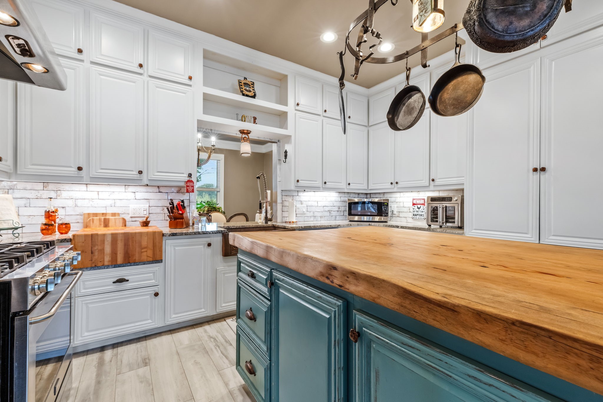 340 County Road 3336 Paradise TX 76073