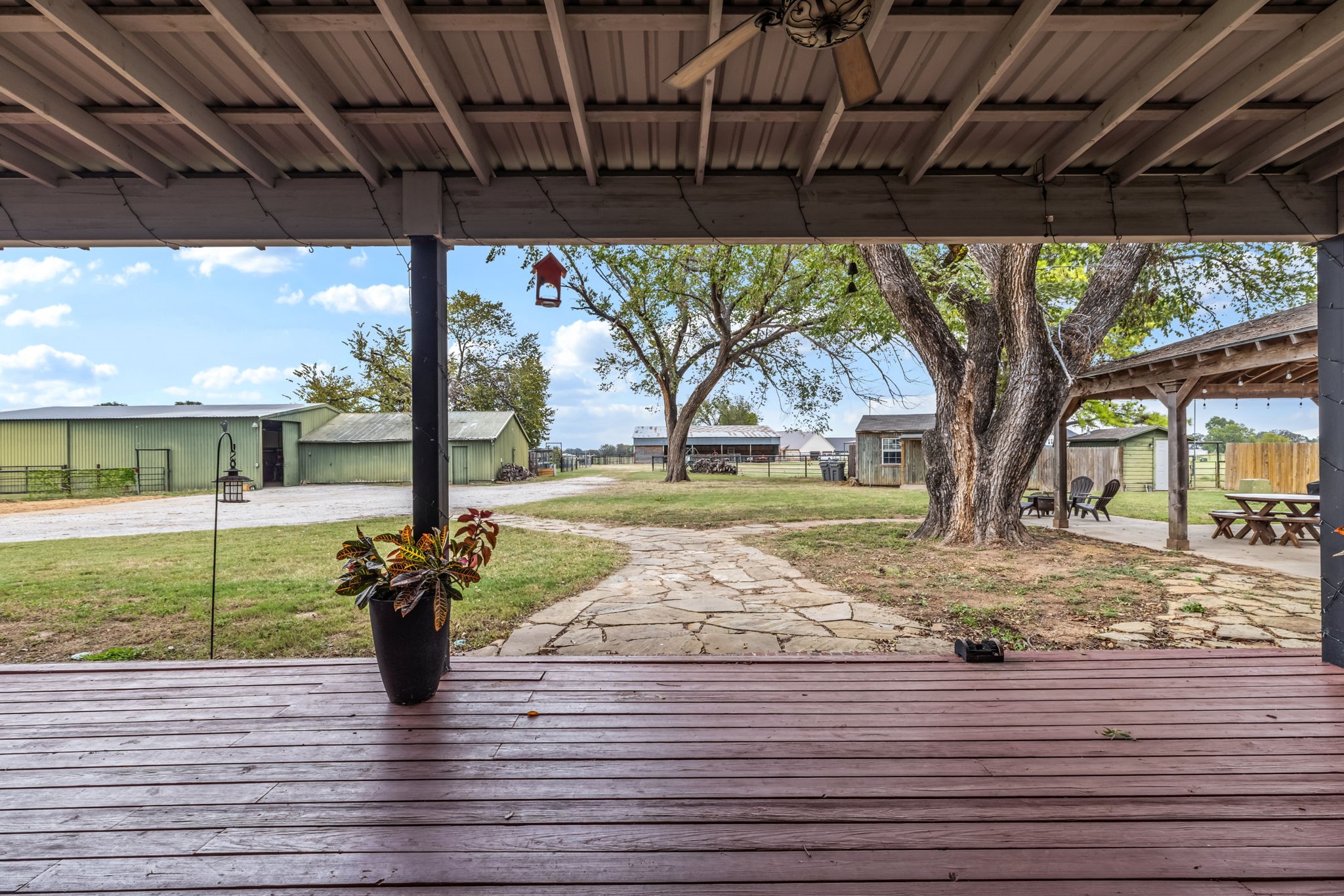 340 County Road 3336 Paradise TX 76073