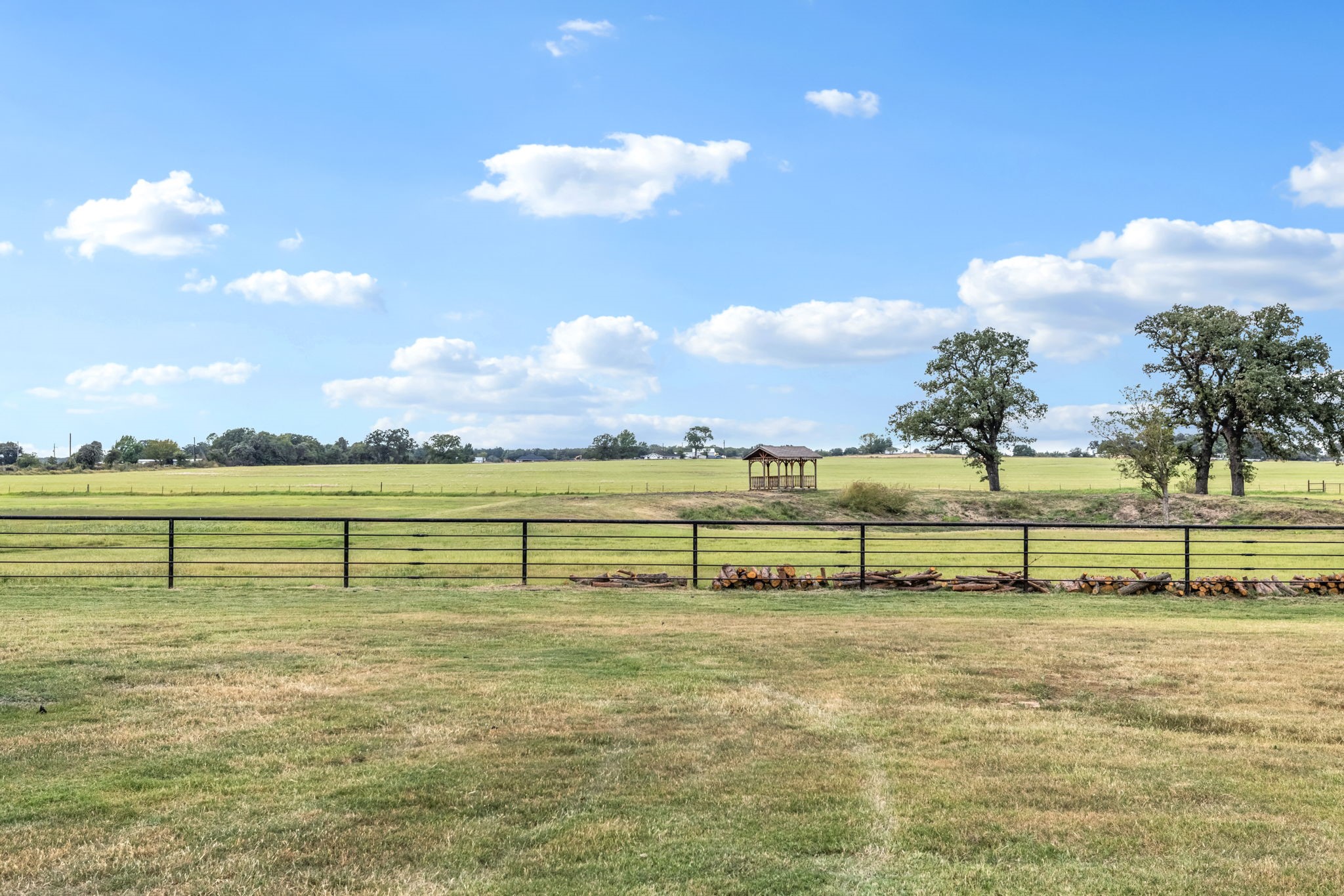 340 County Road 3336 Paradise TX 76073