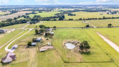 340 County Road 3336 Paradise TX 76073