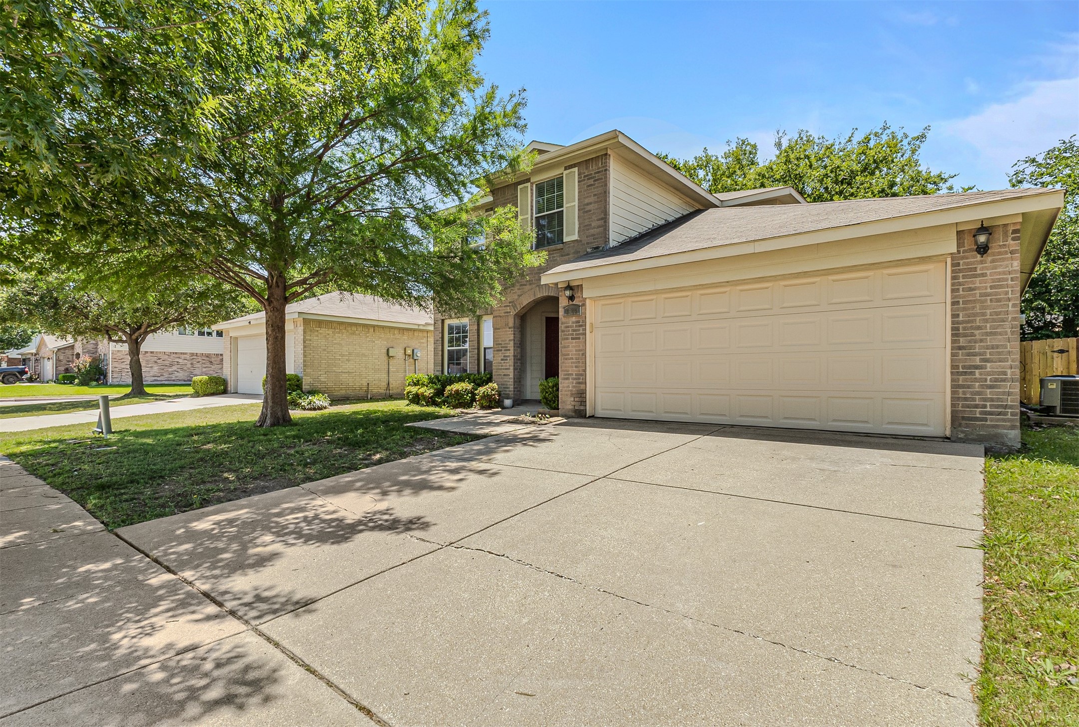 9305 Goldenview Drive Fort Worth TX 76244
