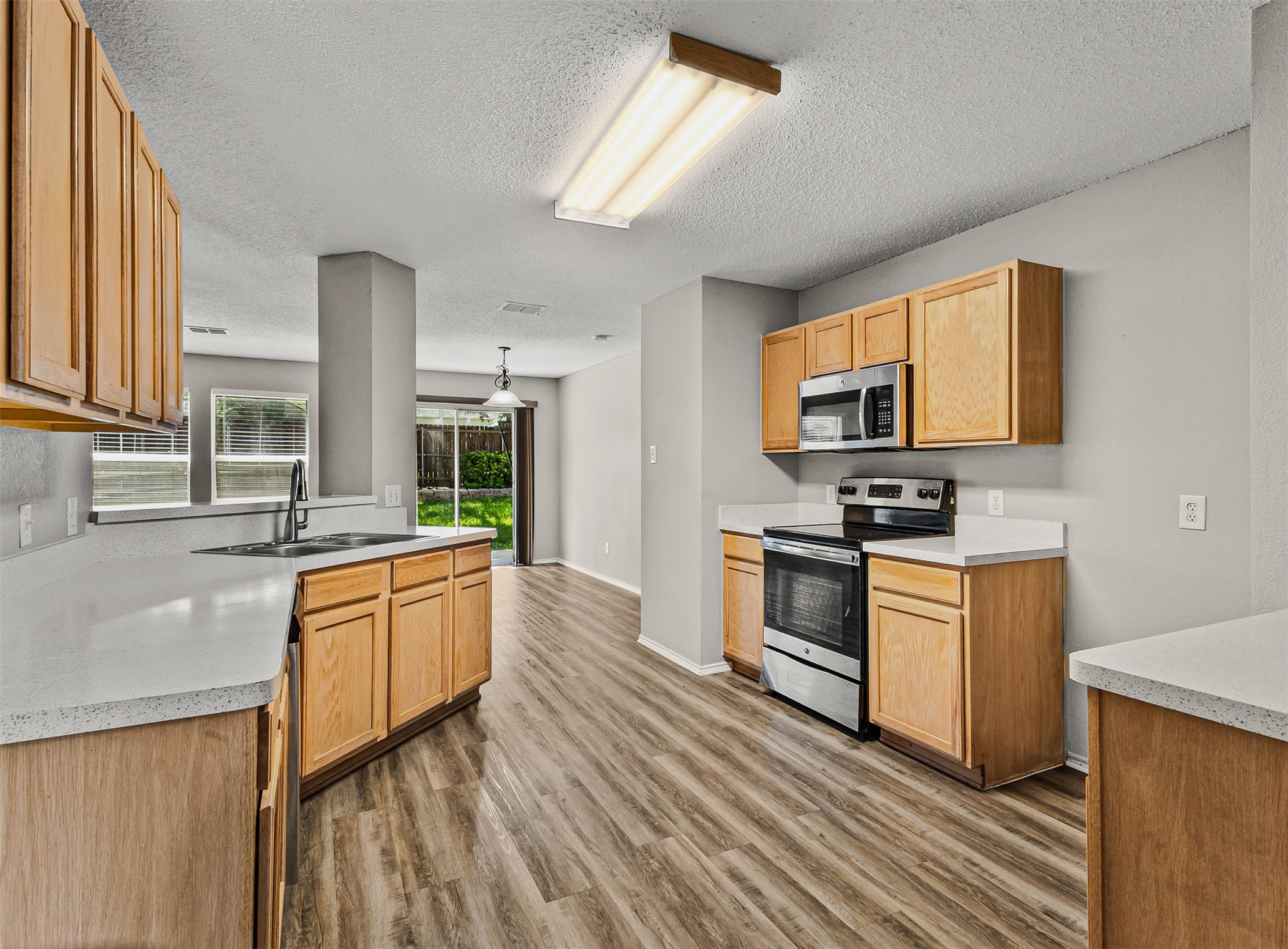 9305 Goldenview Drive Fort Worth TX 76244