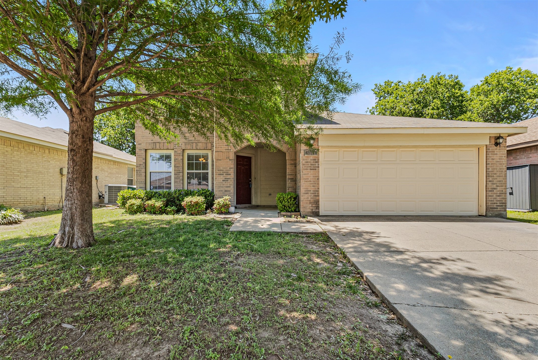 9305 Goldenview Drive Fort Worth TX 76244