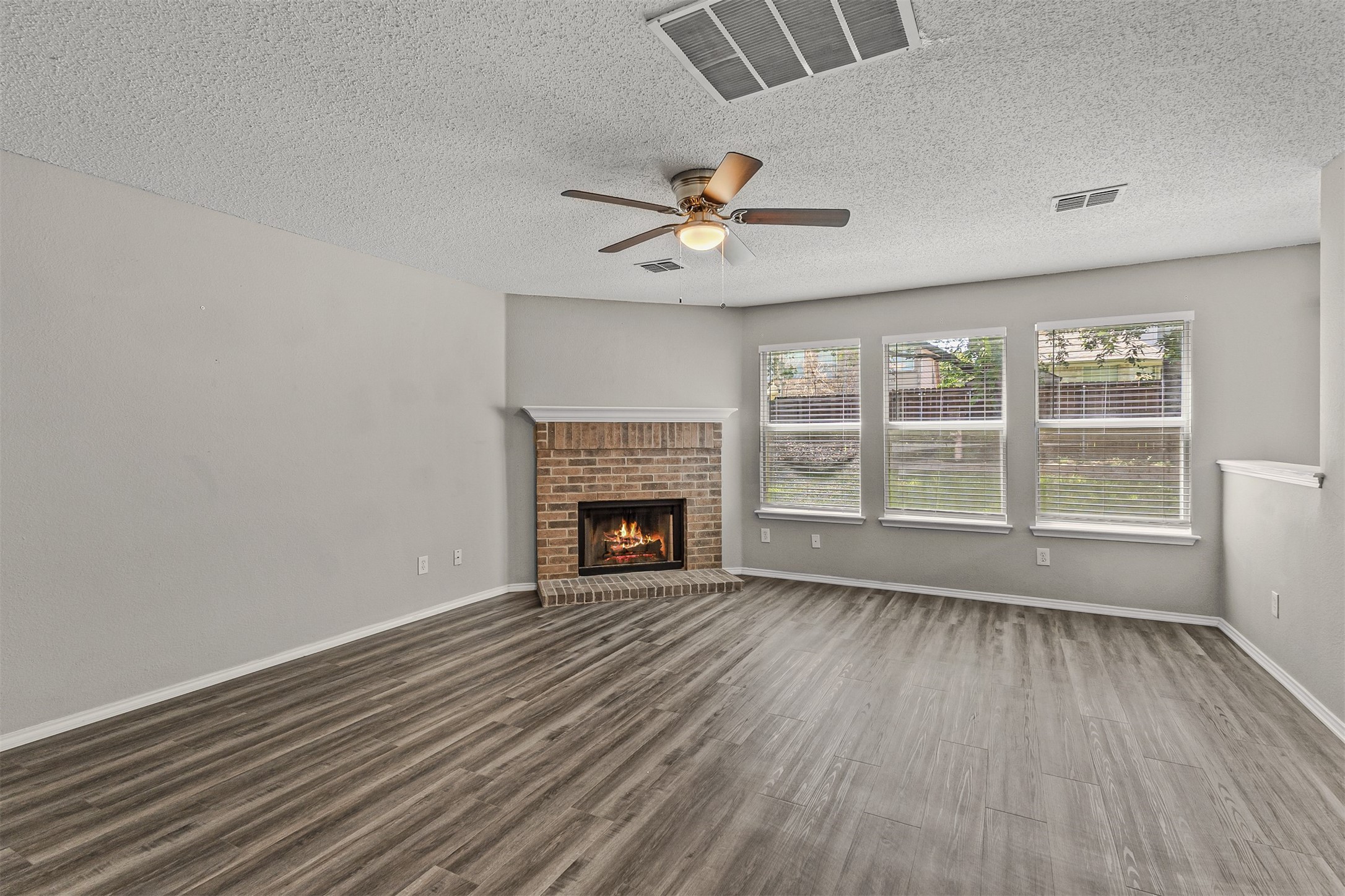 9305 Goldenview Drive Fort Worth TX 76244