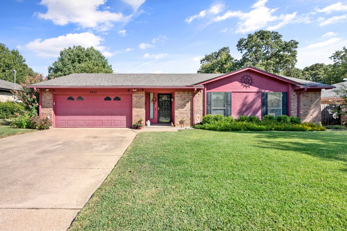 3803 Mahonia Court Arlington TX 76017