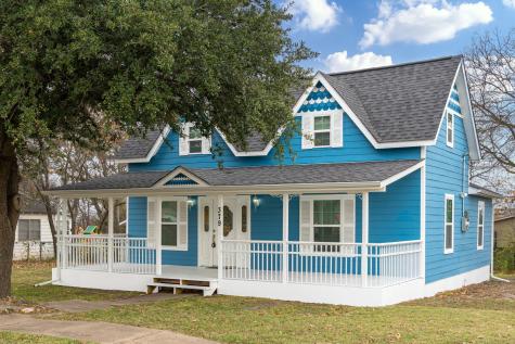 379 S John Douglas Road Van Alstyne TX 75495