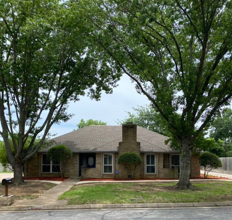 3822 Rochelle Drive Arlington TX 76016