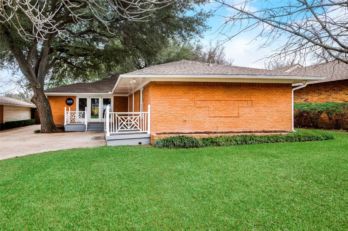 2018 Atlantic Street Dallas TX 75208