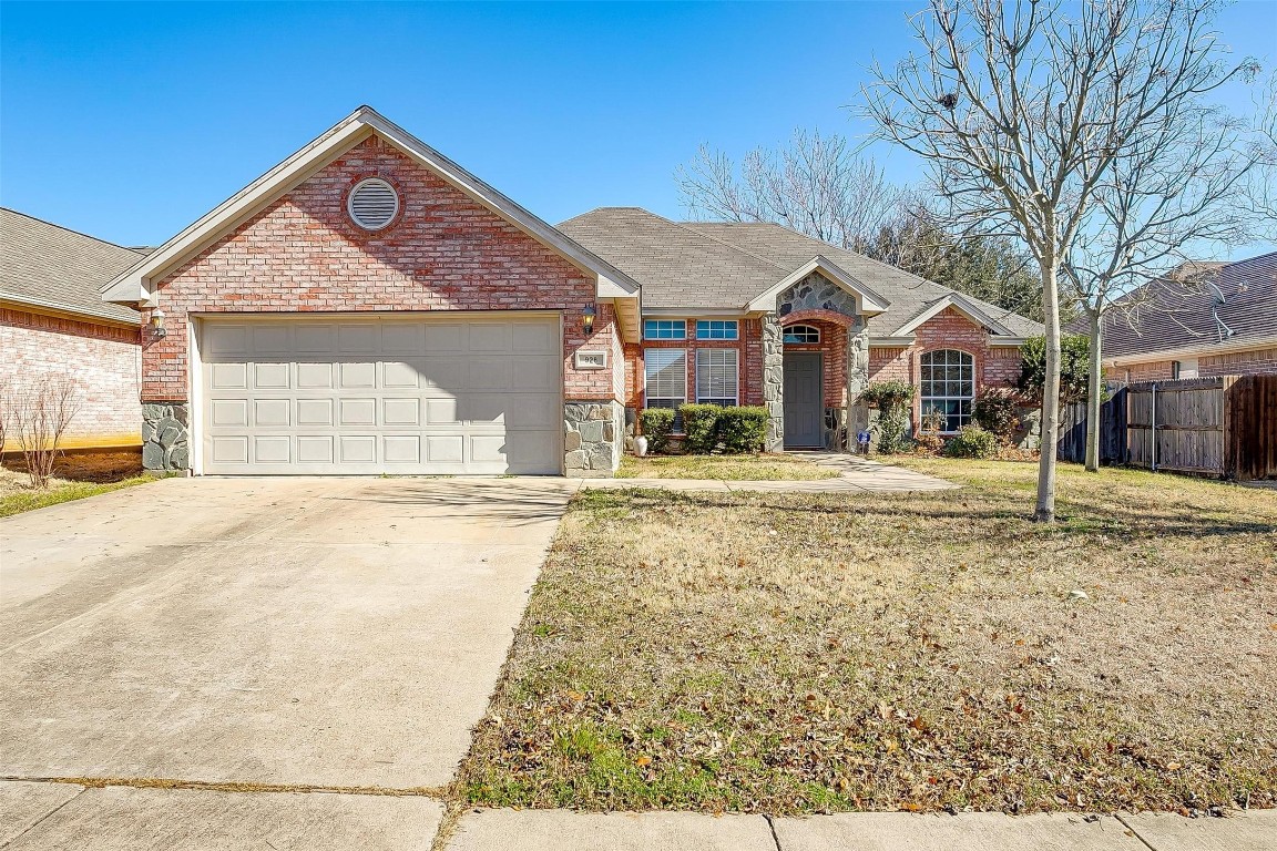 928 Rolling Meadows Drive Burleson TX 76028