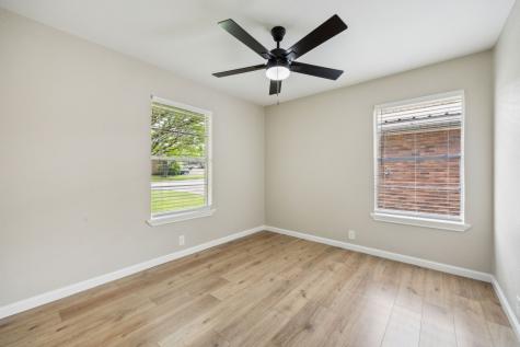 1006 N Grant Drive Sherman TX 75092