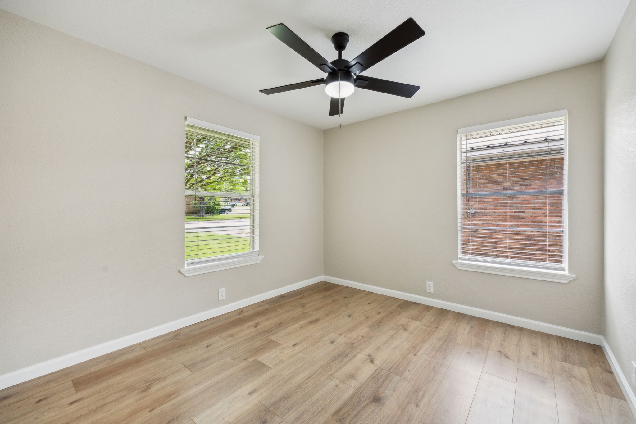 1006 N Grant Drive Sherman TX 75092