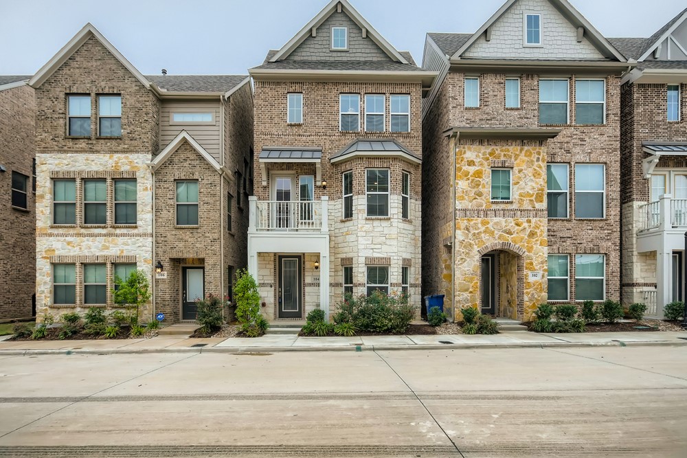 104 Peach Orchard Lane Euless TX 76040