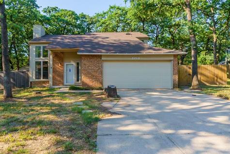 404 Larchmont Way Azle TX 76020