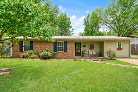 1975 Brown Avenue Paris TX 75460