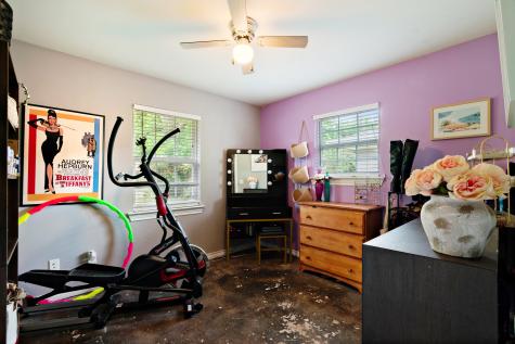 1975 Brown Avenue Paris TX 75460