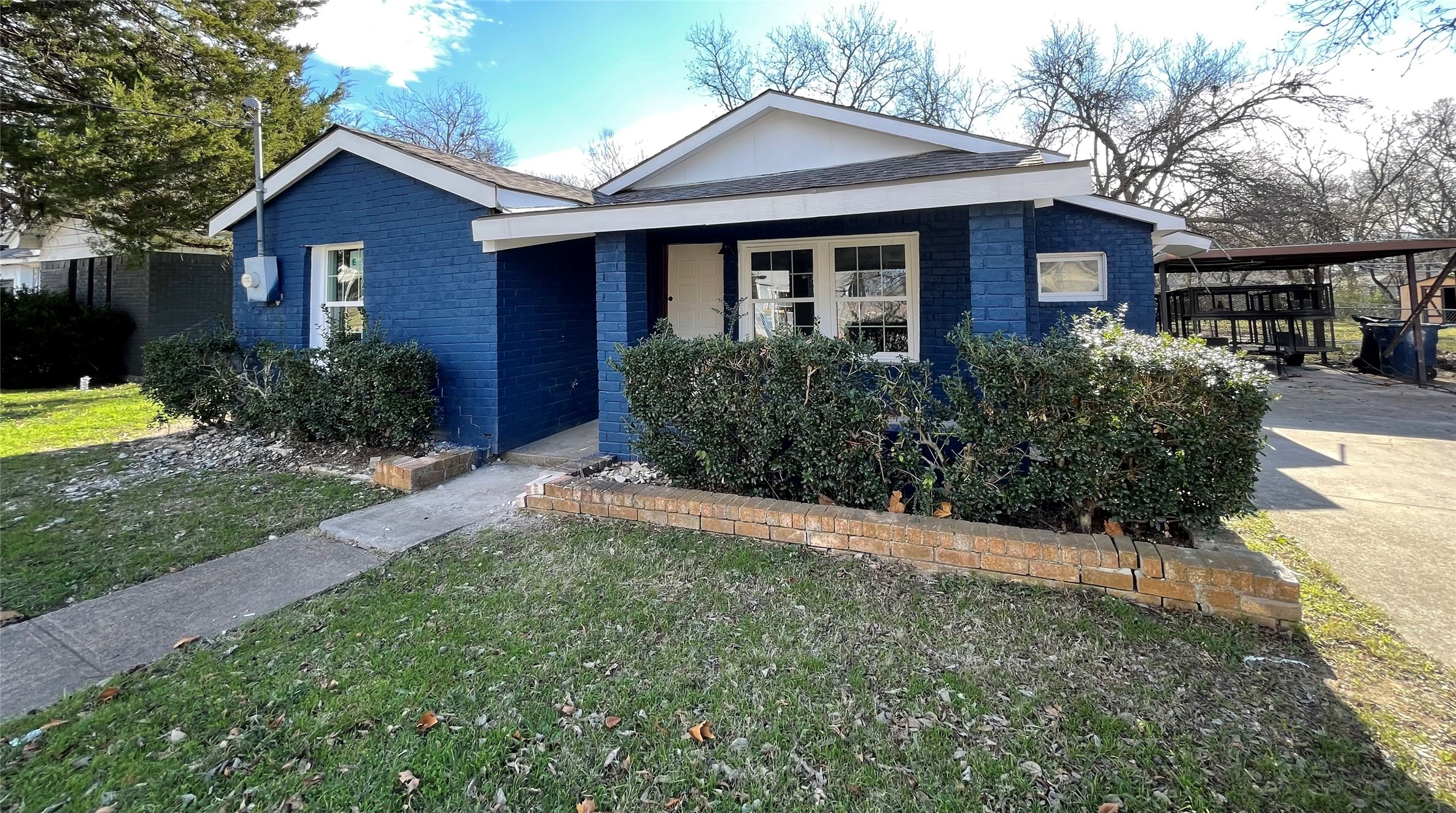1202 Waweenoc Avenue Dallas TX 75216