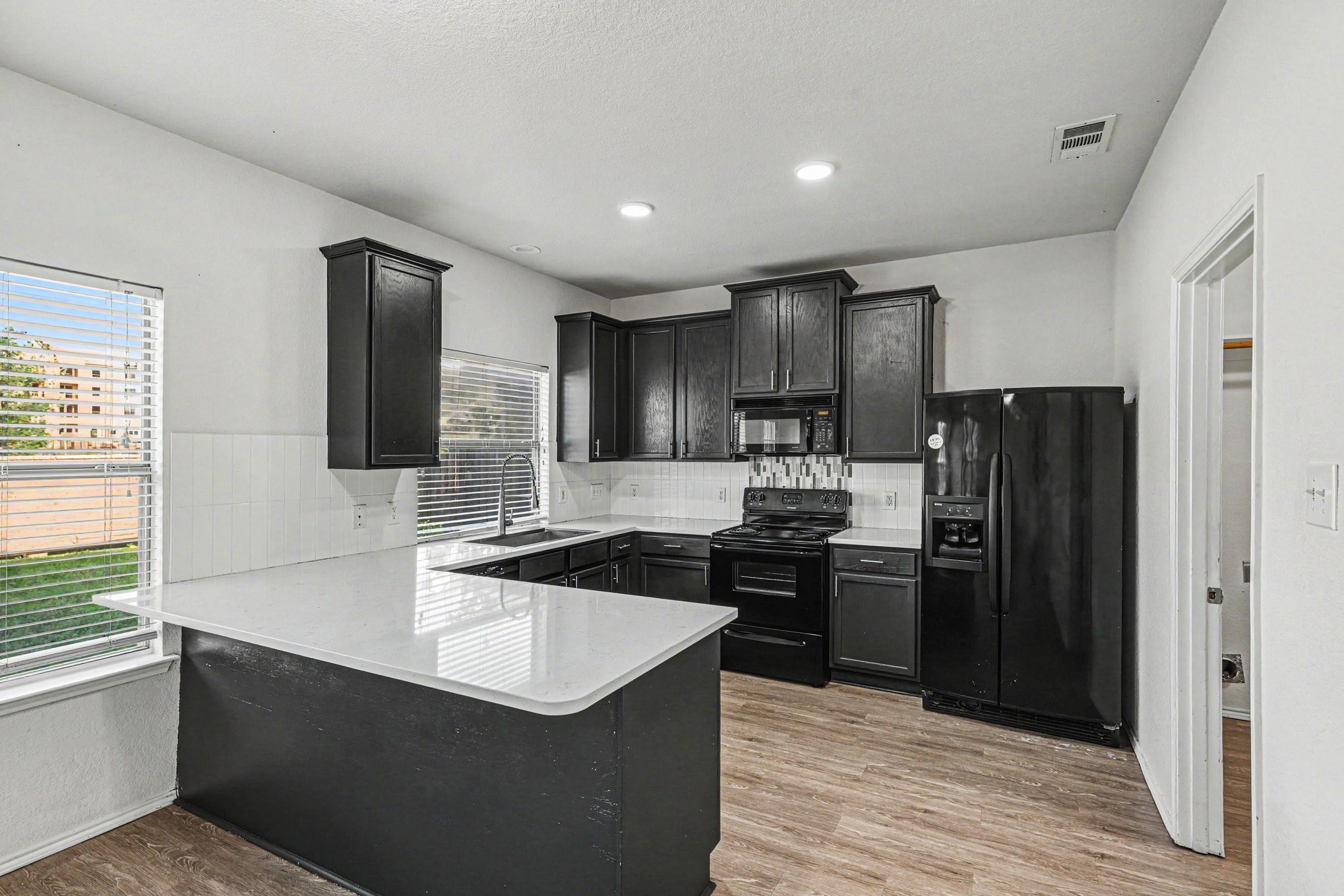 1816 Marlin Drive Aubrey TX 76227