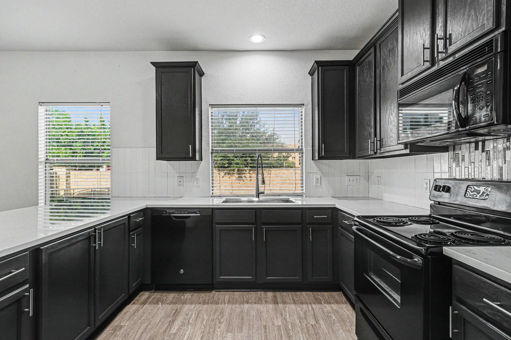 1816 Marlin Drive Aubrey TX 76227