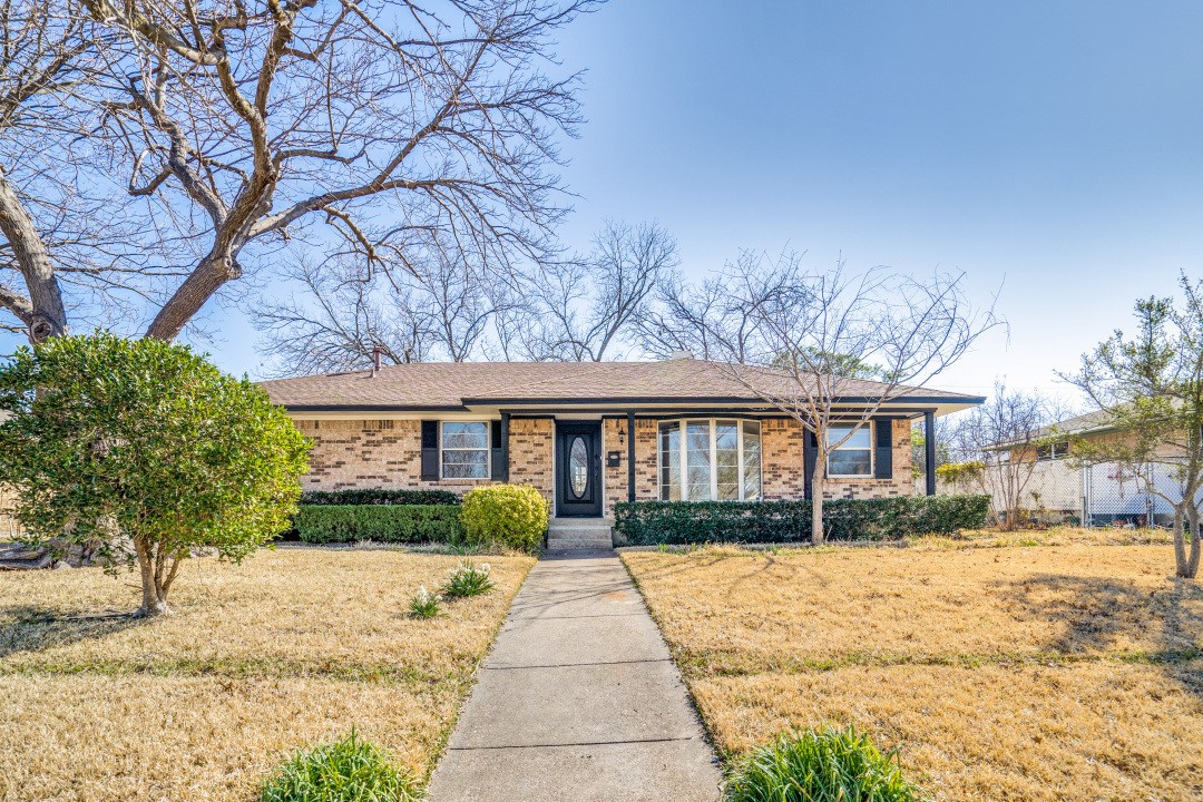 806 Worcester Lane Garland TX 75040