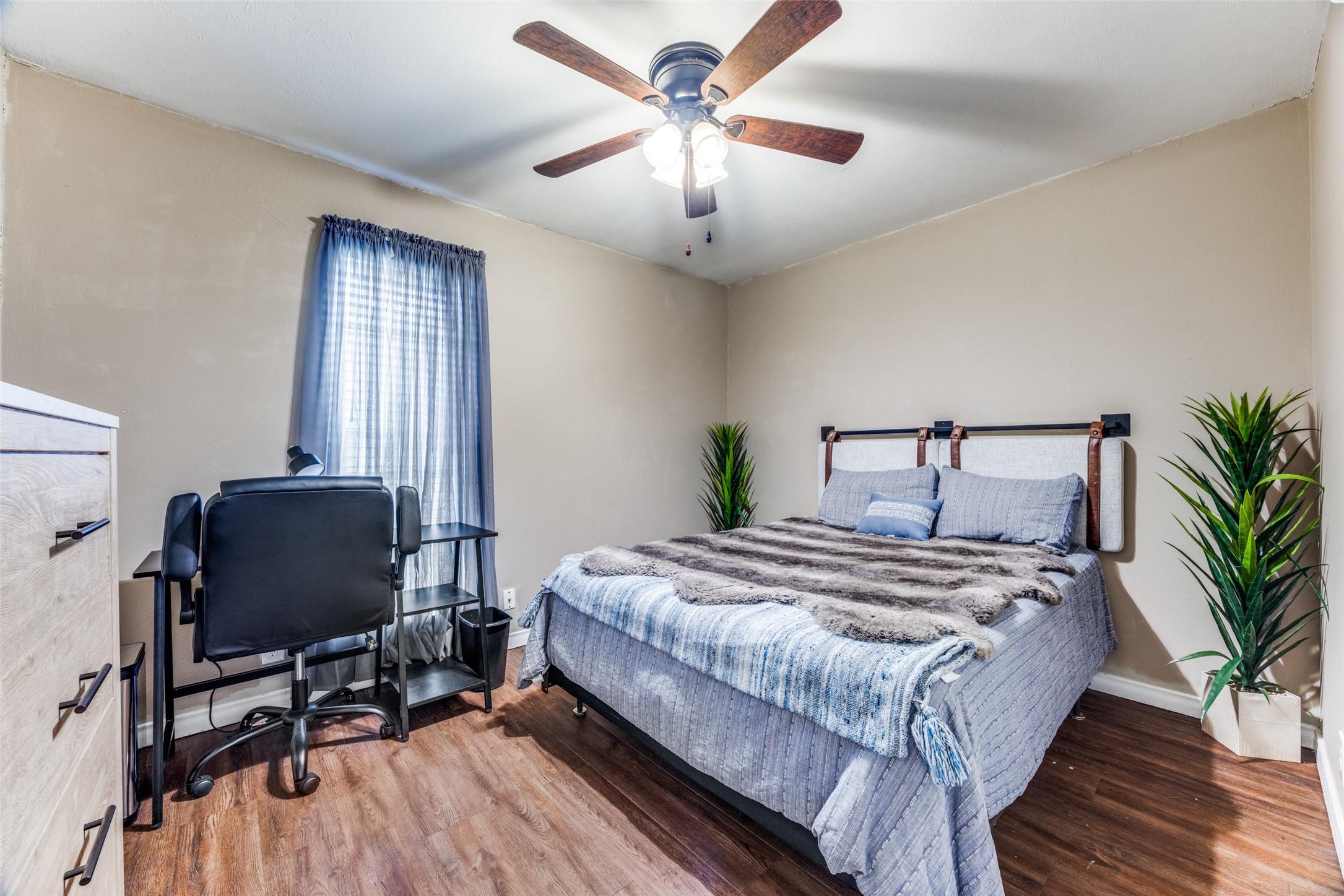 2705 N Woods Street Sherman TX 75092