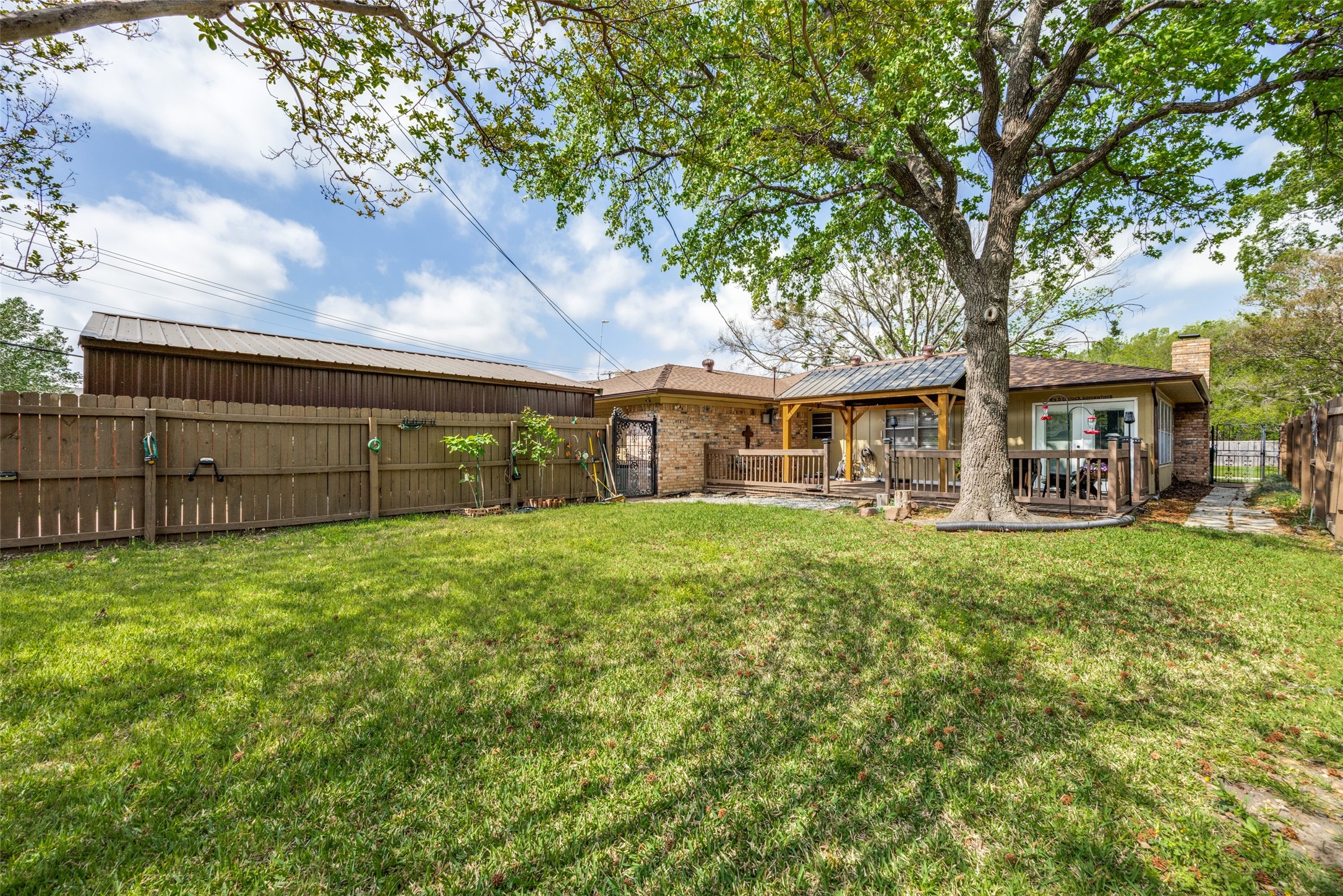 2705 N Woods Street Sherman TX 75092