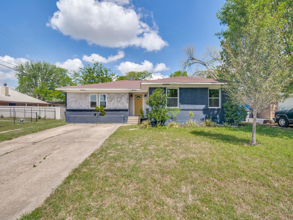 2315 Inadale Avenue Dallas TX 75228
