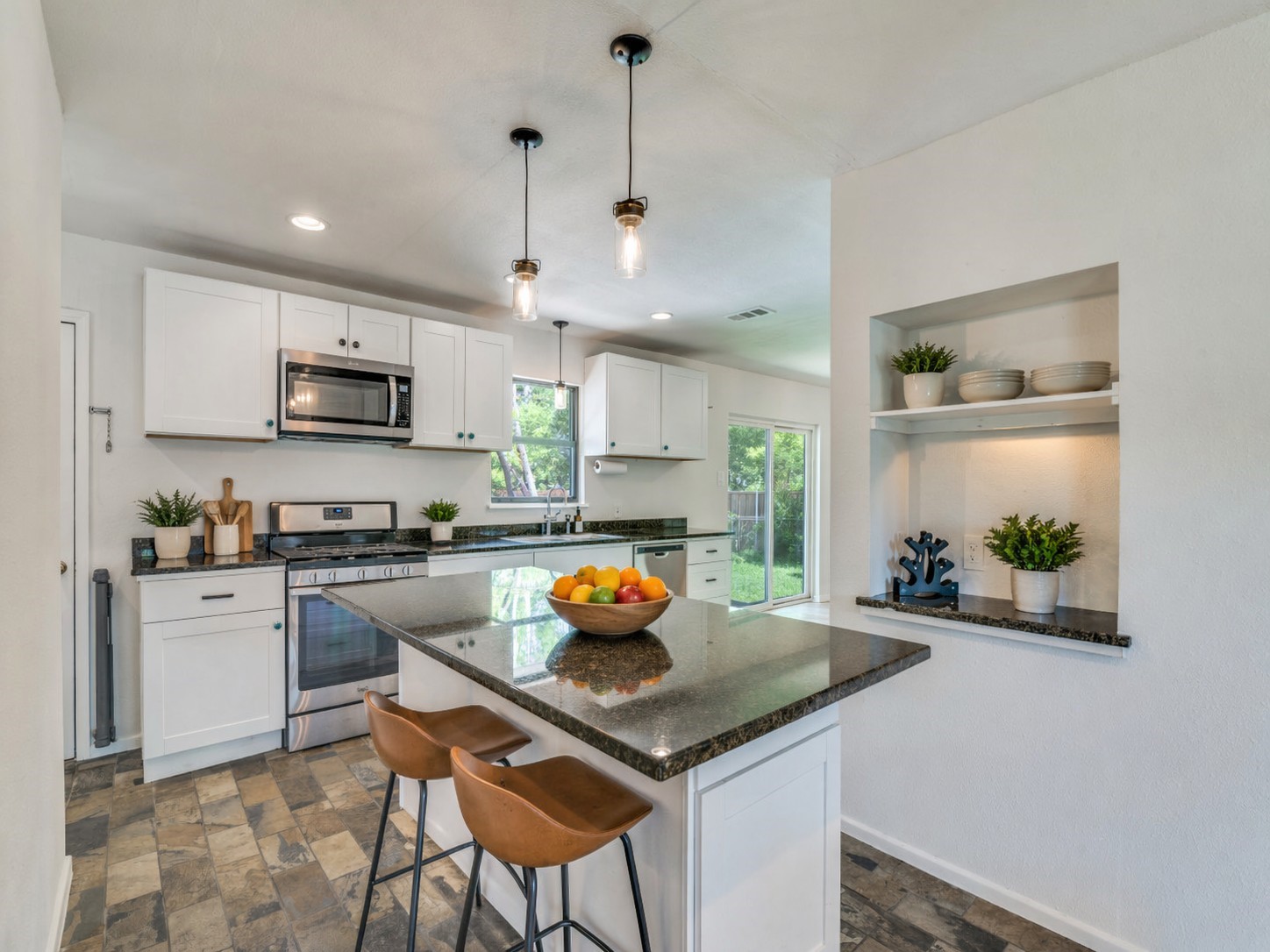 2315 Inadale Avenue Dallas TX 75228