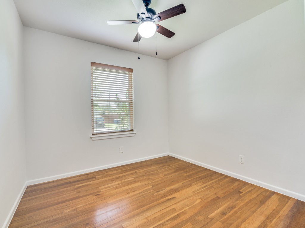 2315 Inadale Avenue Dallas TX 75228