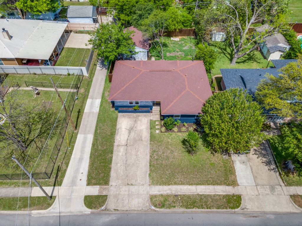 2315 Inadale Avenue Dallas TX 75228