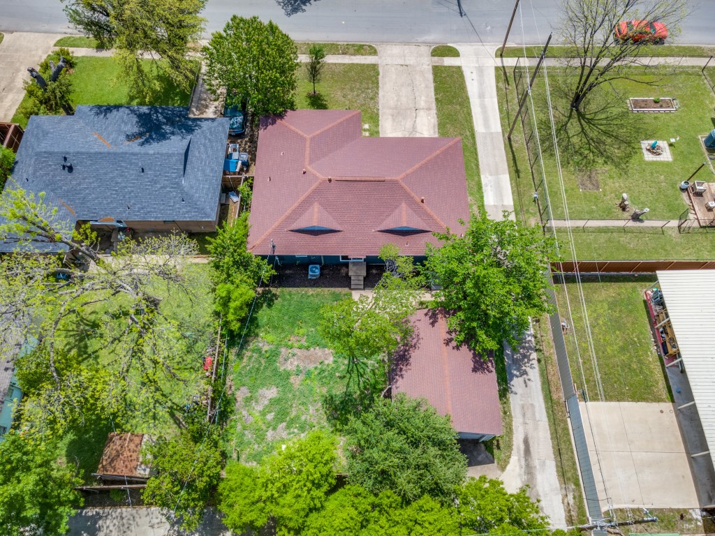 2315 Inadale Avenue Dallas TX 75228