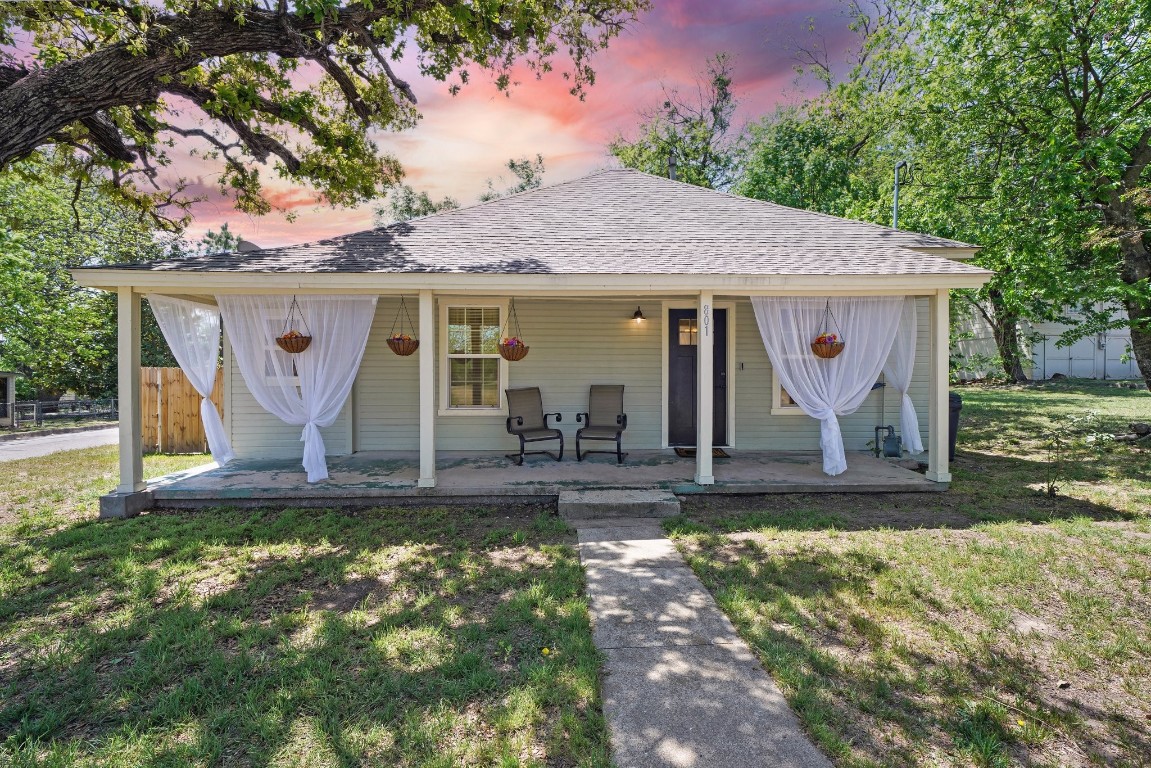 801 W Bridge Street Weatherford TX 76086
