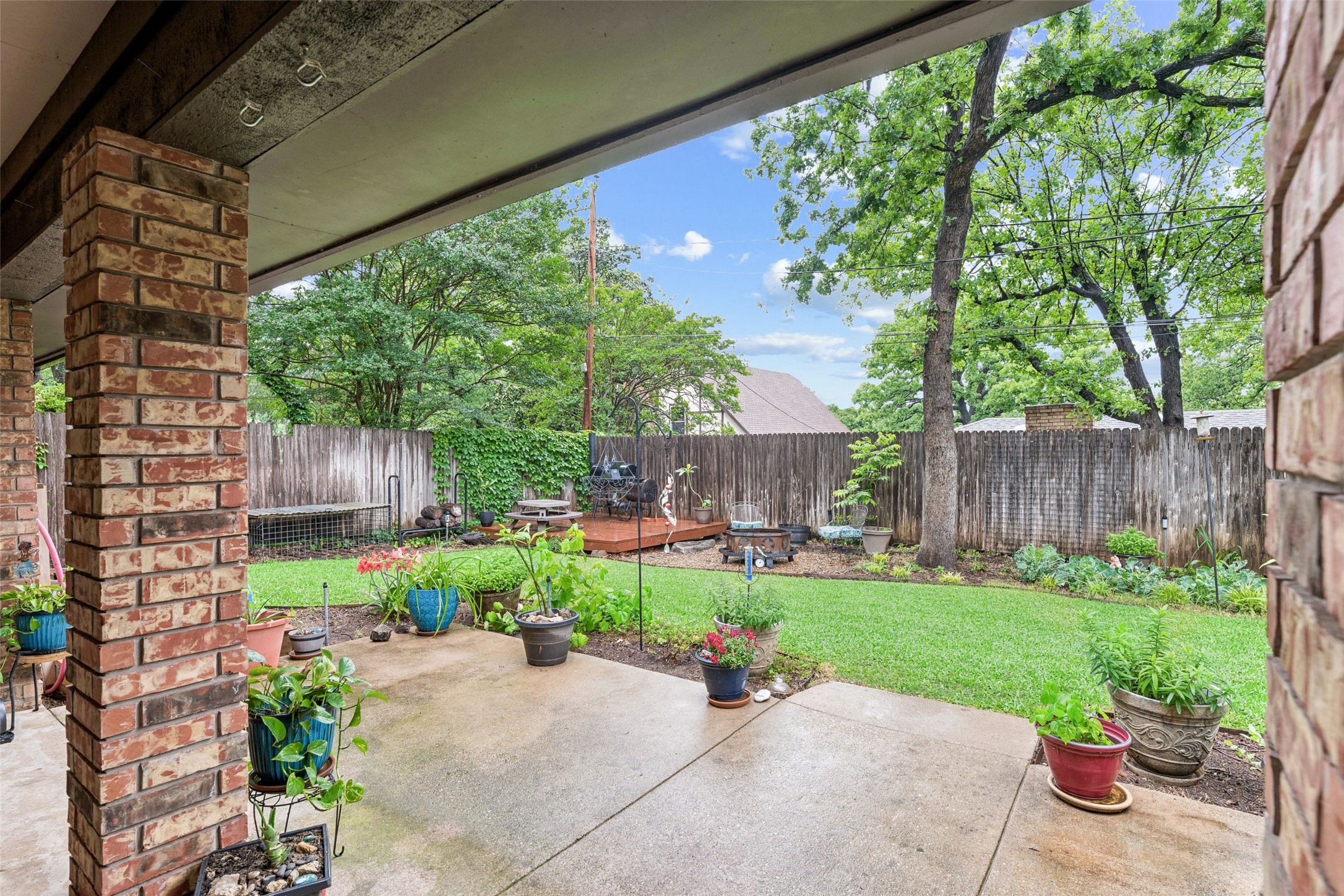 5707 Trail Crest Drive Arlington TX 76017