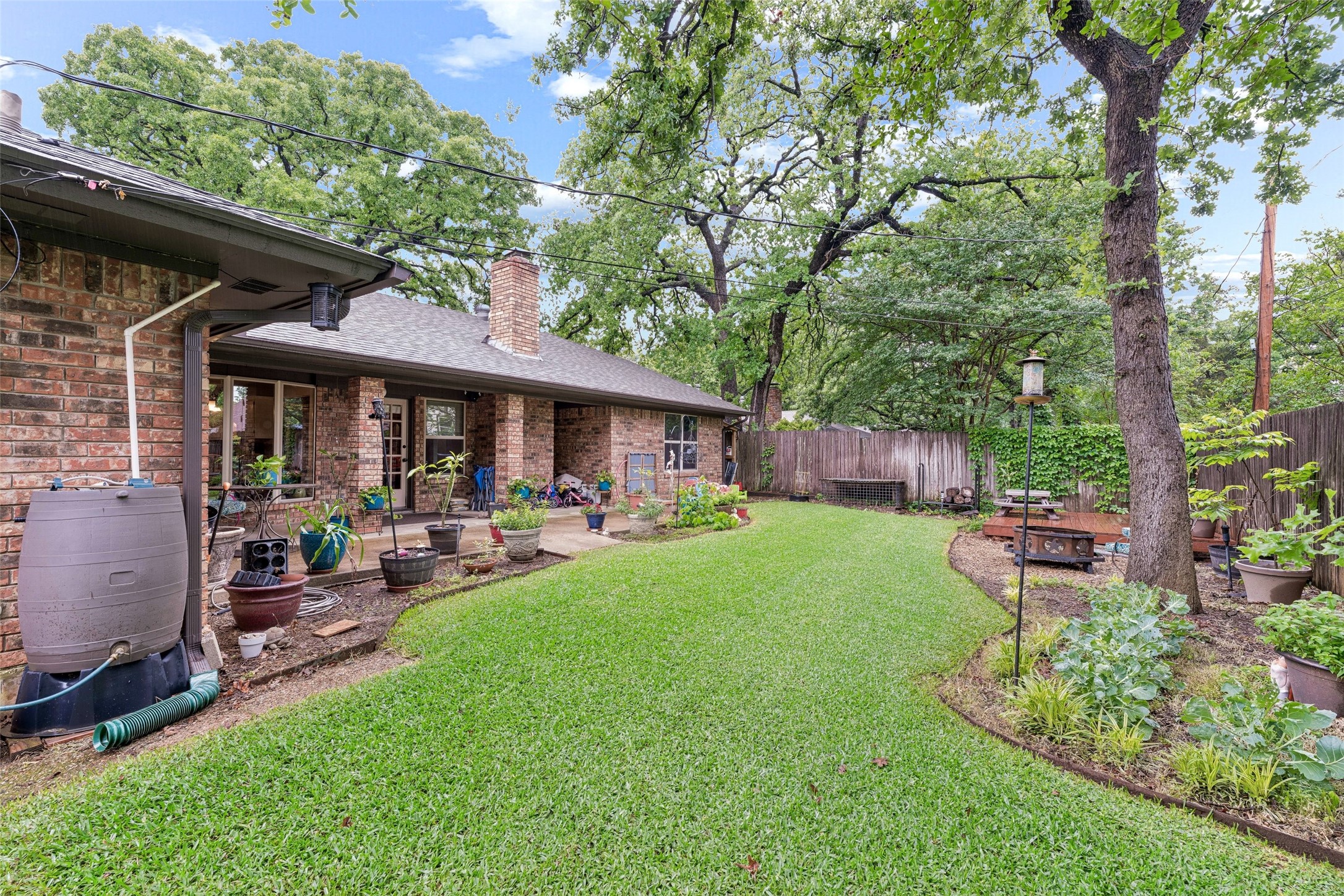 5707 Trail Crest Drive Arlington TX 76017