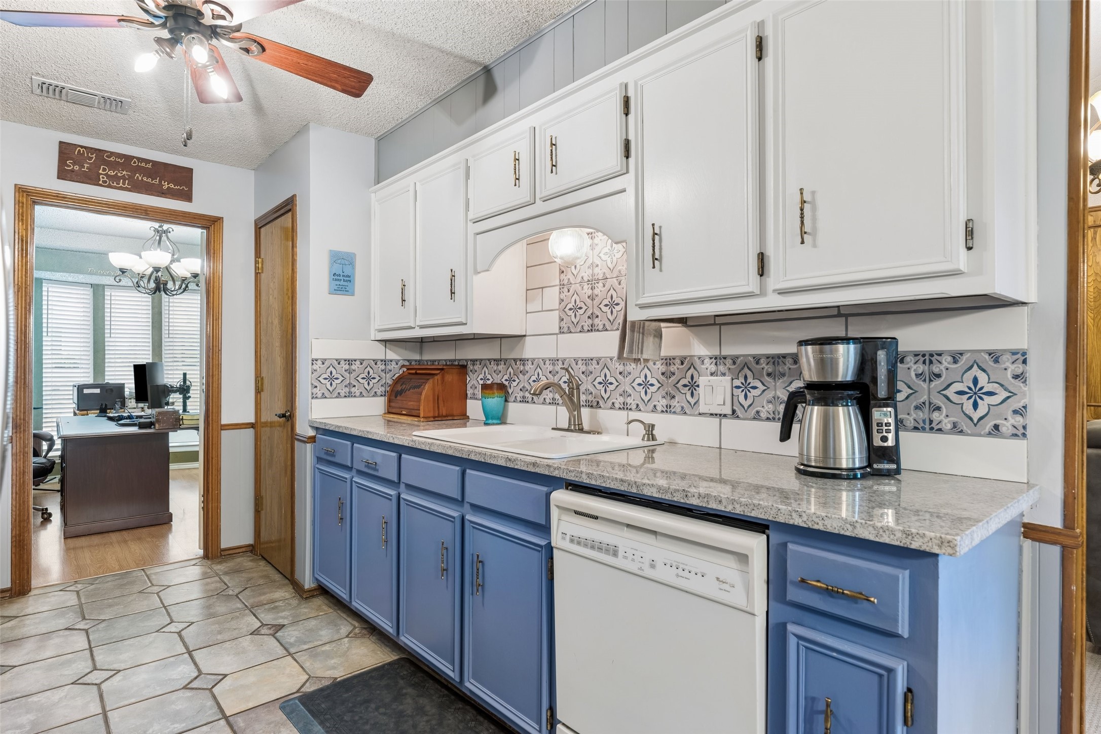 5707 Trail Crest Drive Arlington TX 76017