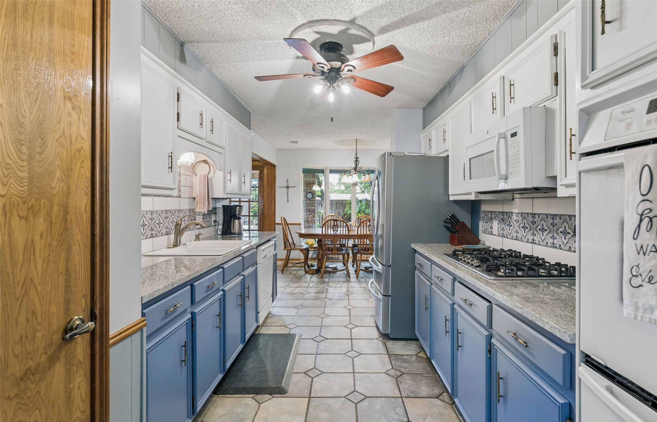 5707 Trail Crest Drive Arlington TX 76017