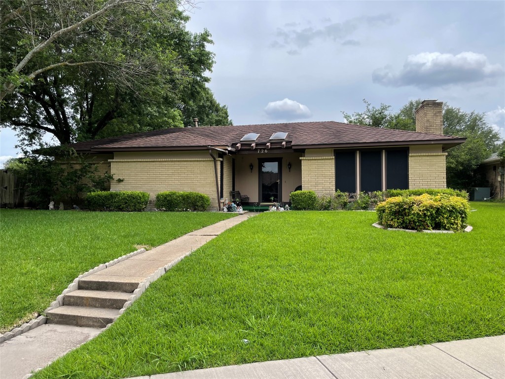 726 Woodcastle Drive Garland TX 75040